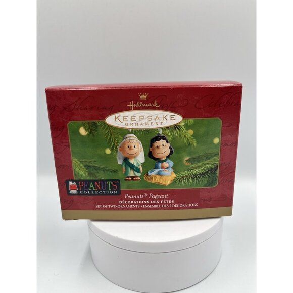 New VTG 2001 Hallmark Keepsake PEANUTS PAGEANT Nativity Scene Ornament SEE ALL - Picture 2 of 16